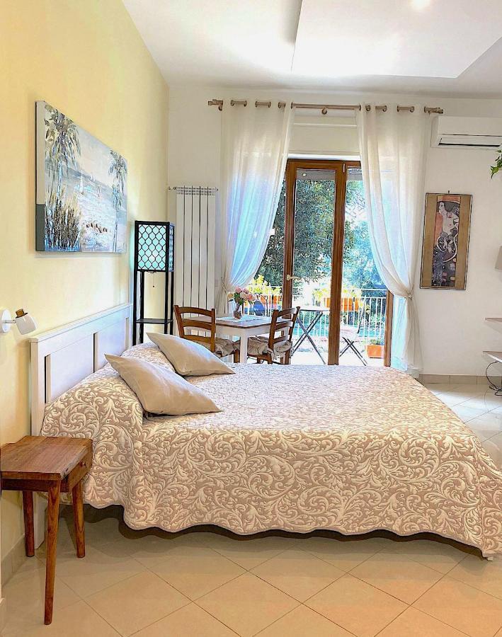 Angelina Suite B&B - Sorrento Centro Dış mekan fotoğraf